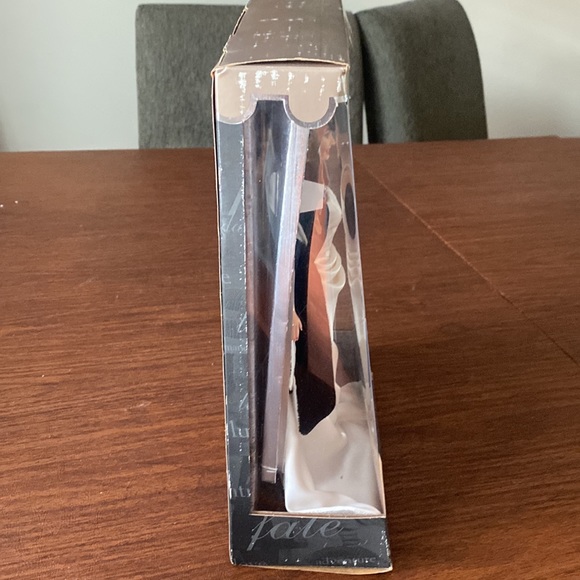 Erica Kane All My Children Barbie - Picture 7 of 7